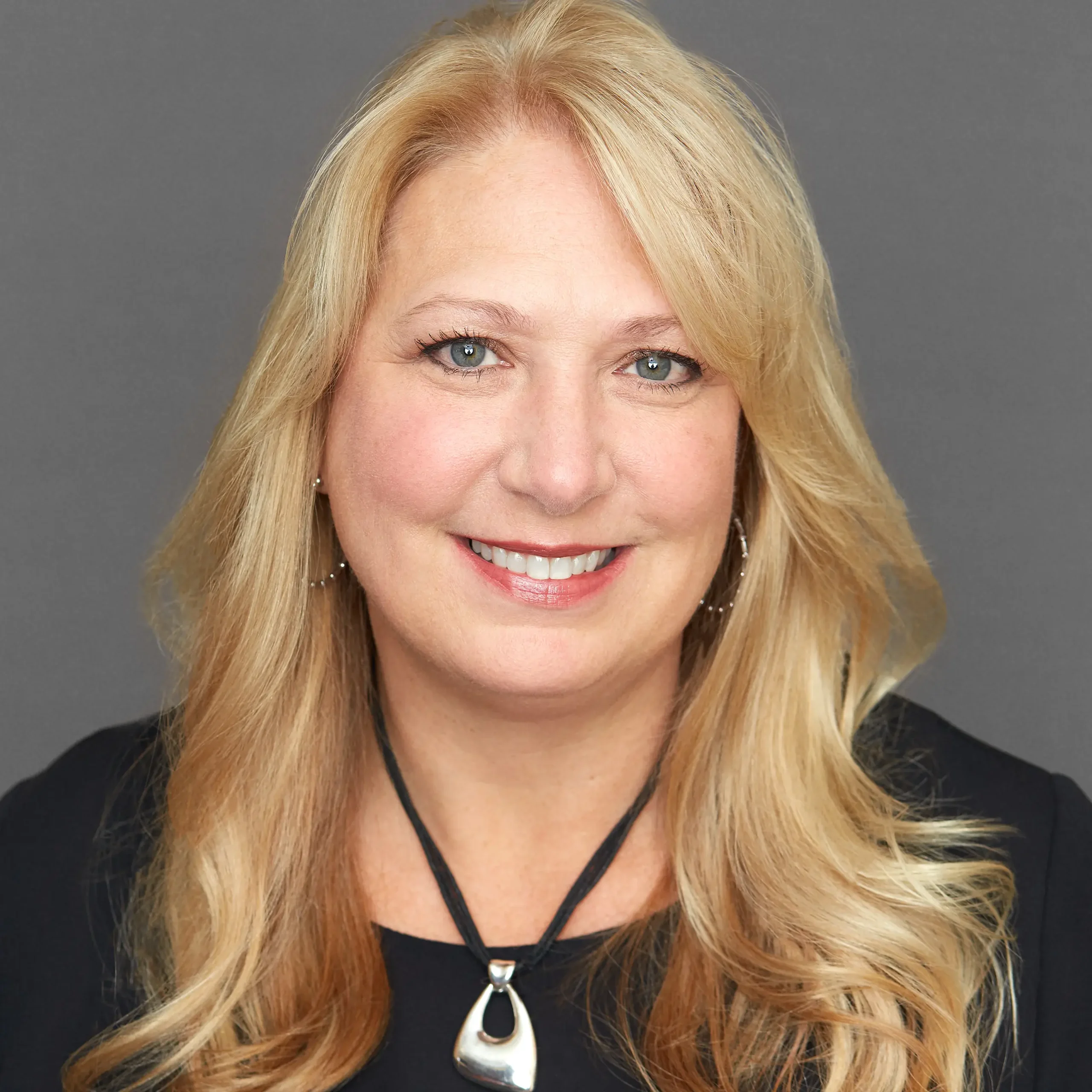 sheila_aschenbrenner_sq Headshot Linden, Douglas Lobdell – Sales and Marketing Director